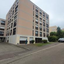 5 pièces 89 m² avec Garage et Cave. Proche centre-ville et école de commerce